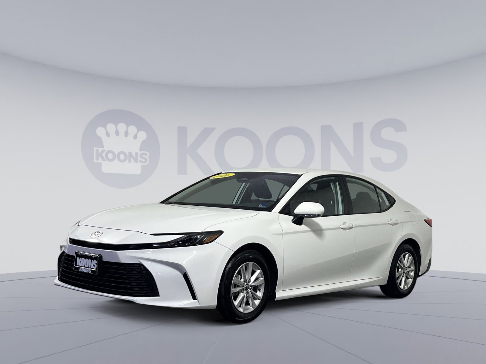 Used 2025 Toyota Camry LE image 1