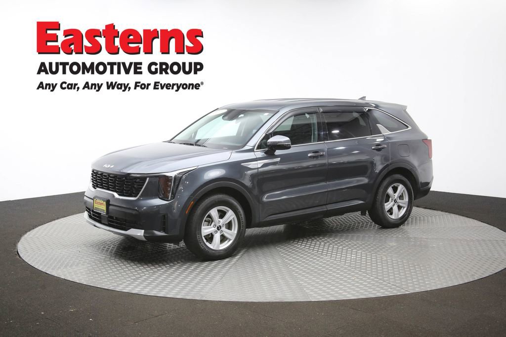 Used 2024 Kia Sorento LX FWD image 57