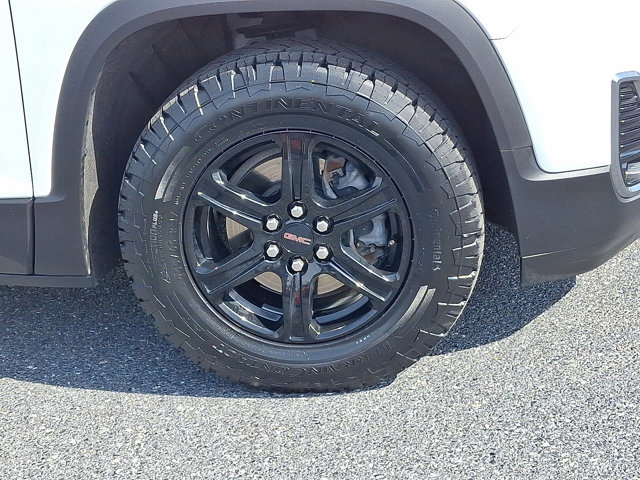 Used 2023 GMC Acadia AT4 w/ Technology Package AWD/4WD image 8