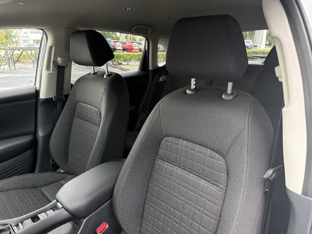 New 2027 Honda HR-V LX image 22