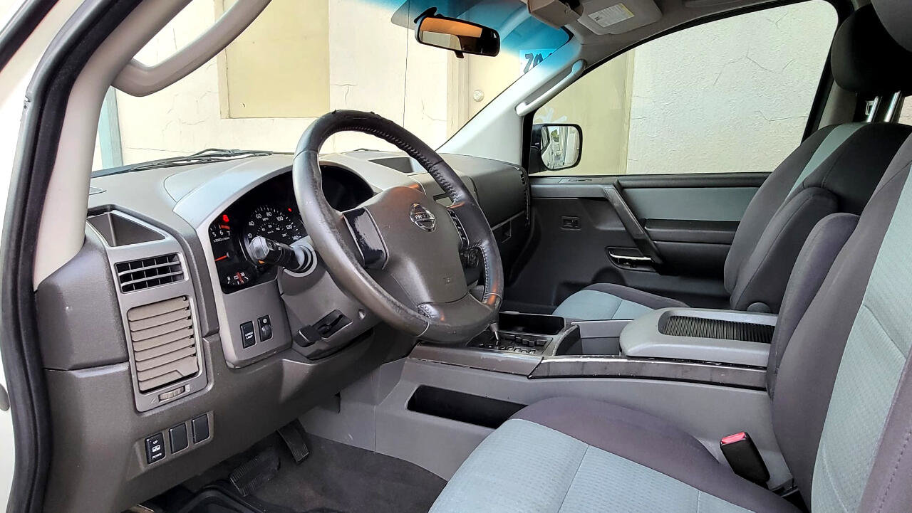 Used 2007 Nissan Titan SE image 28