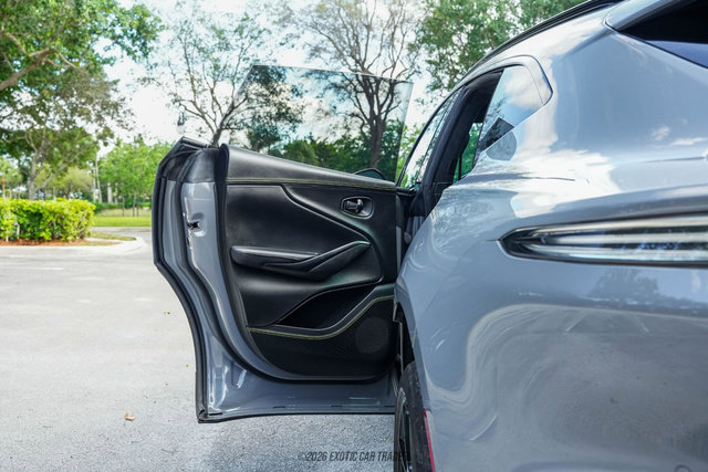 Used 2021 Aston Martin DBX AWD/4WD image 29
