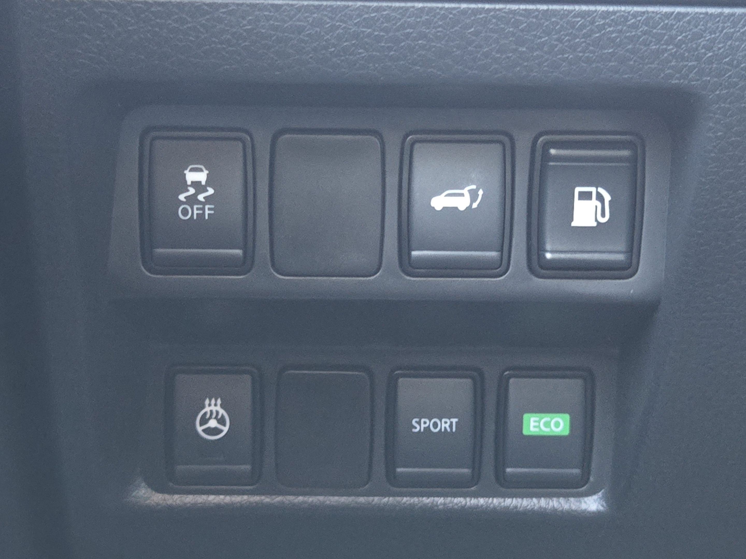 Used 2018 Nissan Rogue SV w/ Premium Package FWD image 20