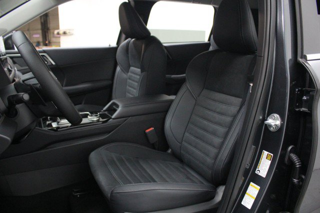 New 2026 Mitsubishi Outlander SE FWD image 7