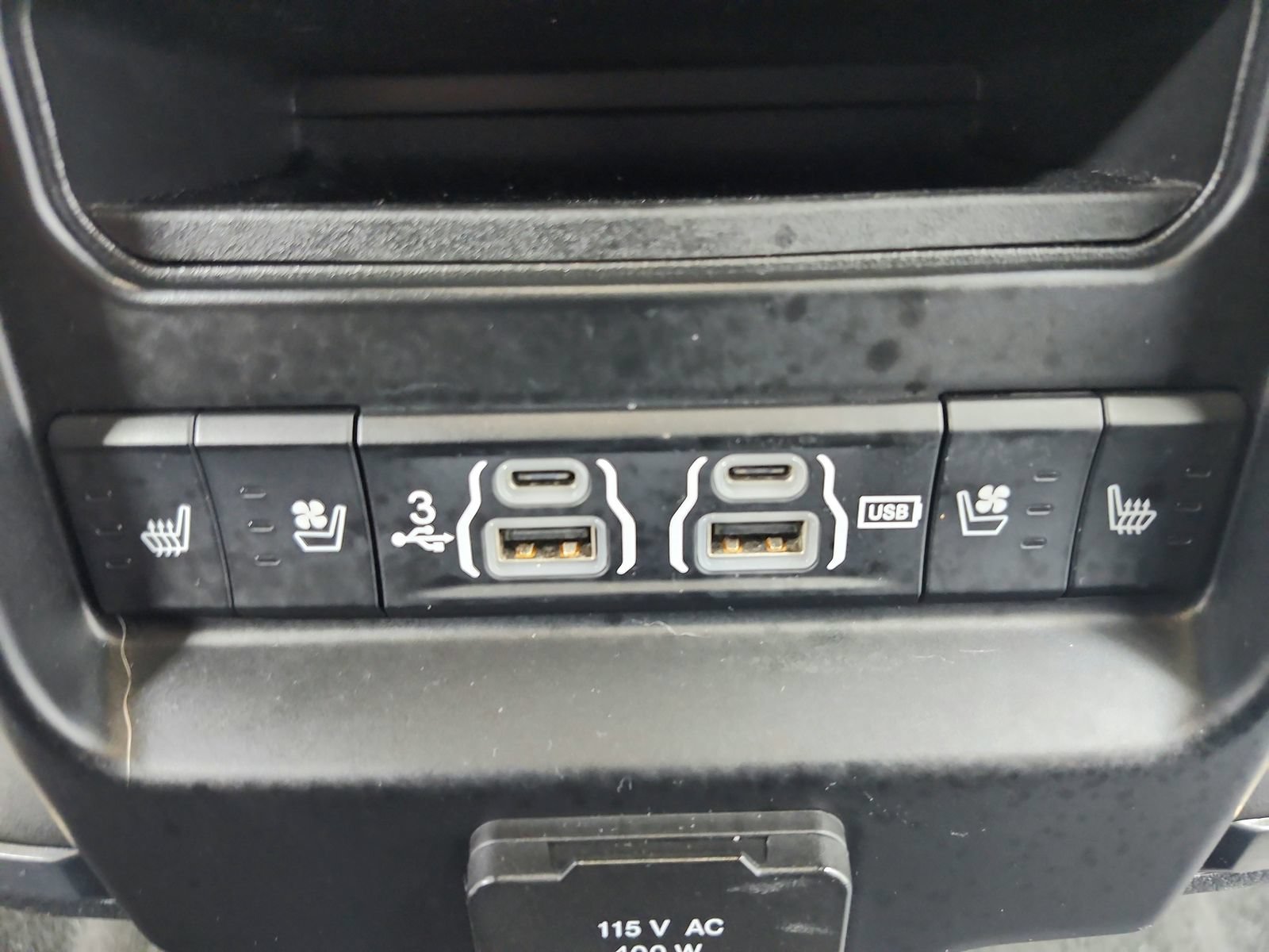 Used 2020 RAM 1500 Limited RWD image 41