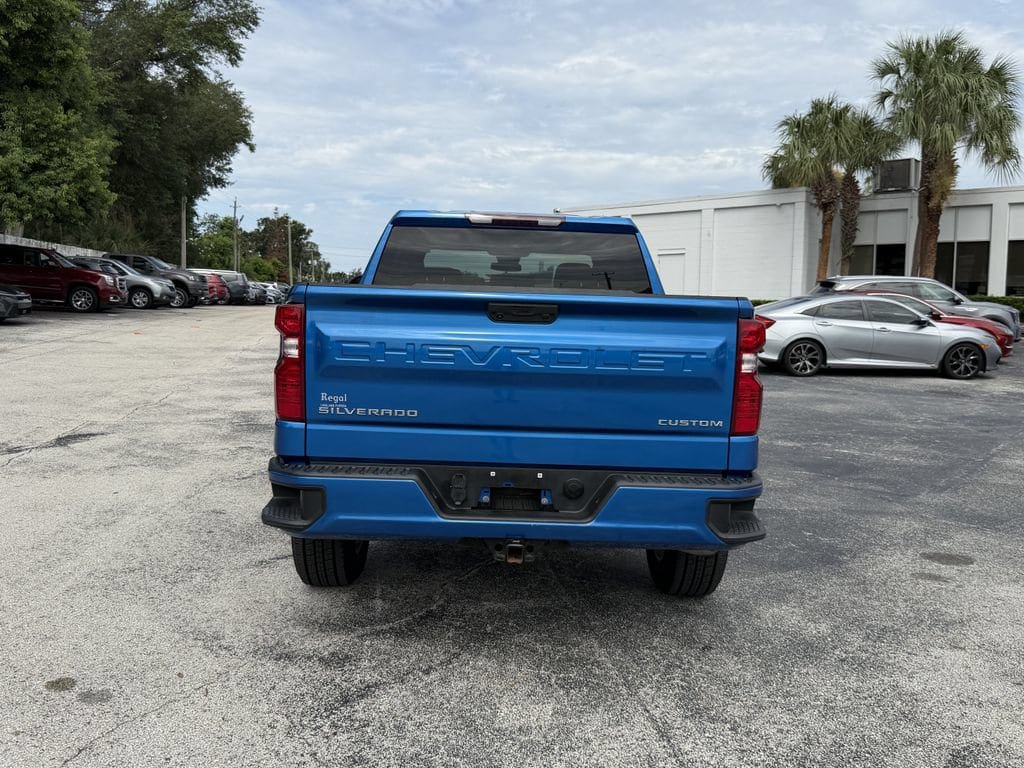 Used 2023 Chevrolet Silverado 1500 Custom RWD image 6