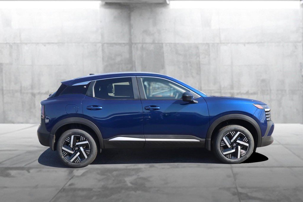 New 2026 Nissan Kicks SV image 5