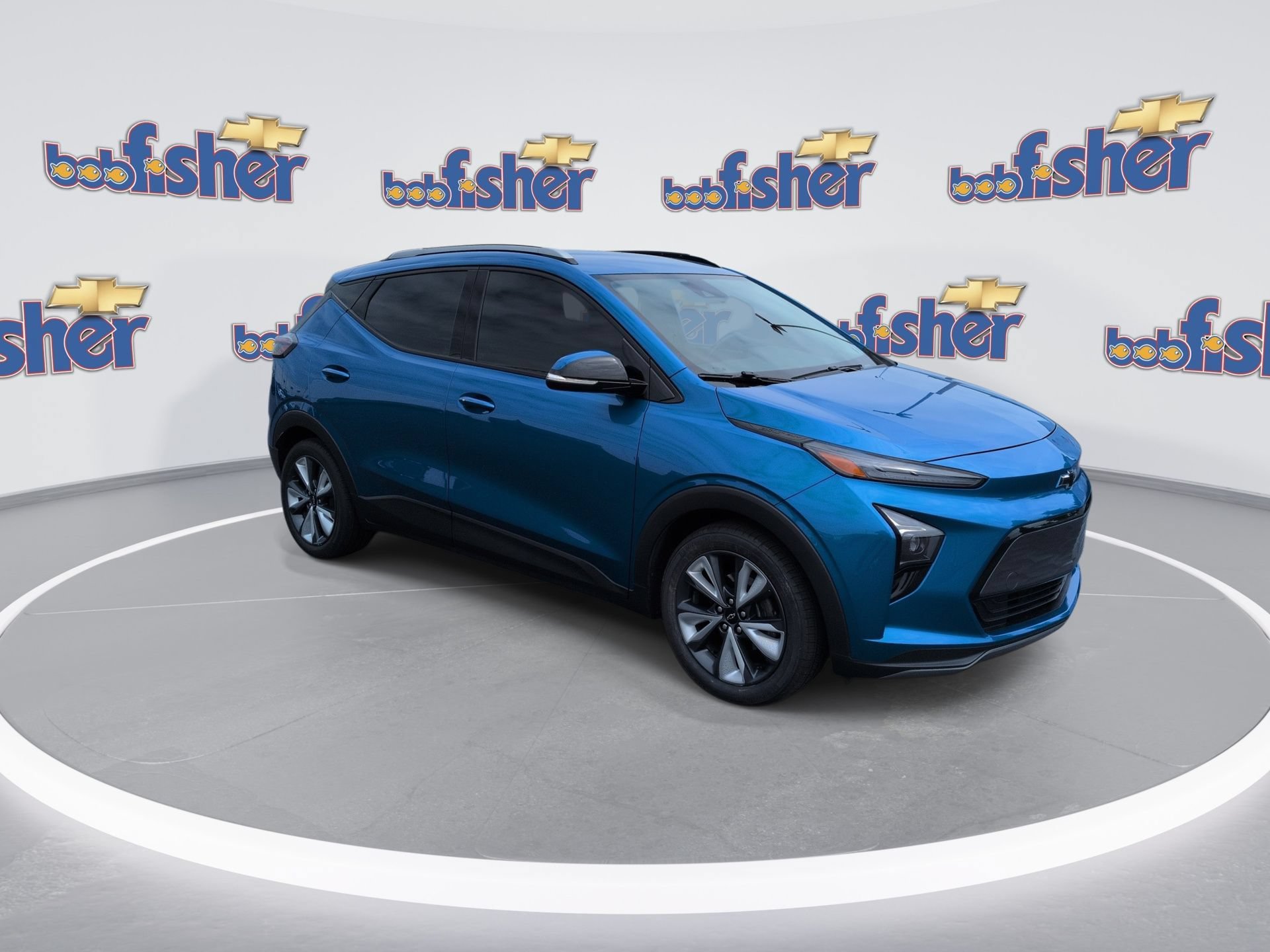 Certified 2022 Chevrolet Bolt EUV LT w/ Convenience Package FWD image 2