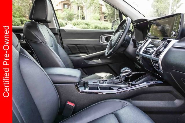 Certified 2022 Kia Sorento SX image 17