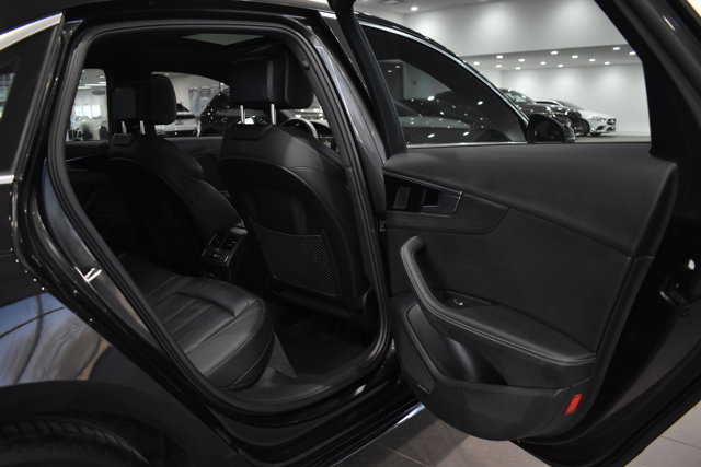 Used 2023 Audi A4 2.0T Premium Plus w/ Premium Plus Package image 31