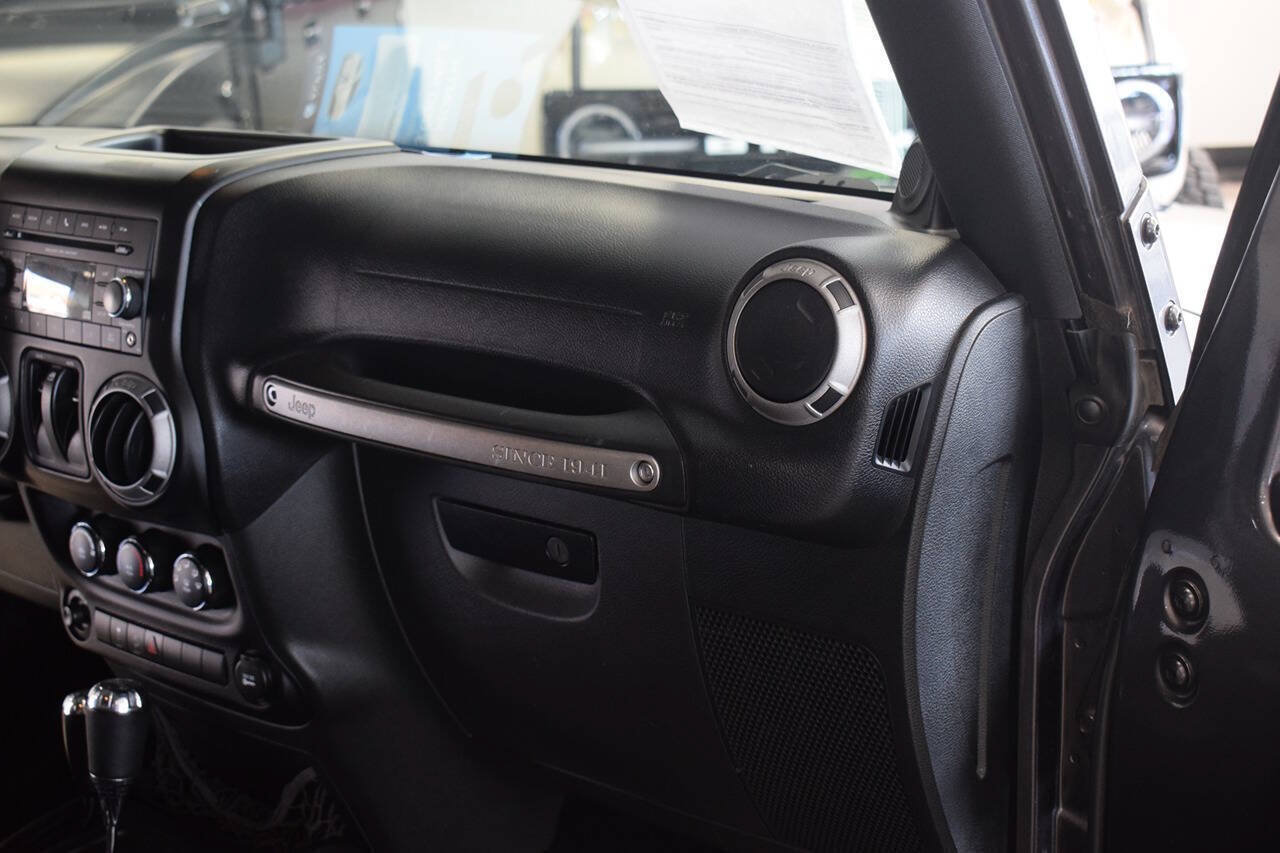 Used 2014 Jeep Wrangler Sport w/ Quick Order Package 24S AWD/4WD image 45