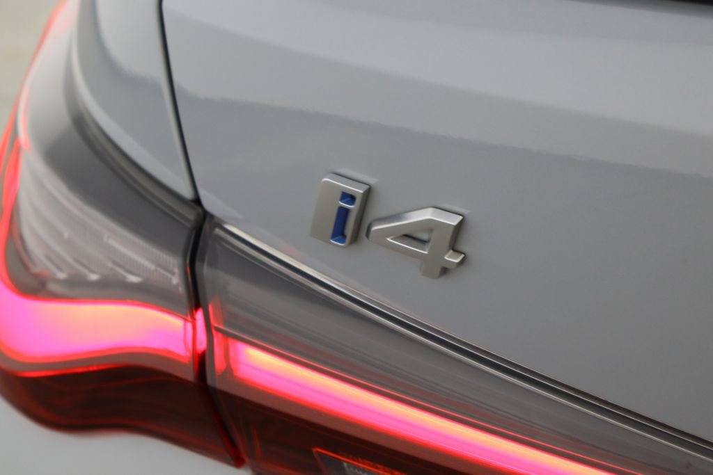 Used 2023 BMW i4 eDrive40 w/ M Sport Package image 49