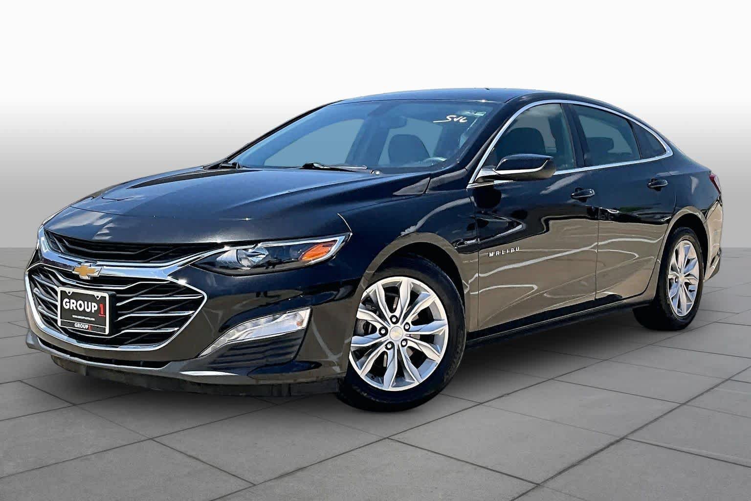 Used 2021 Chevrolet Malibu LT FWD image 2