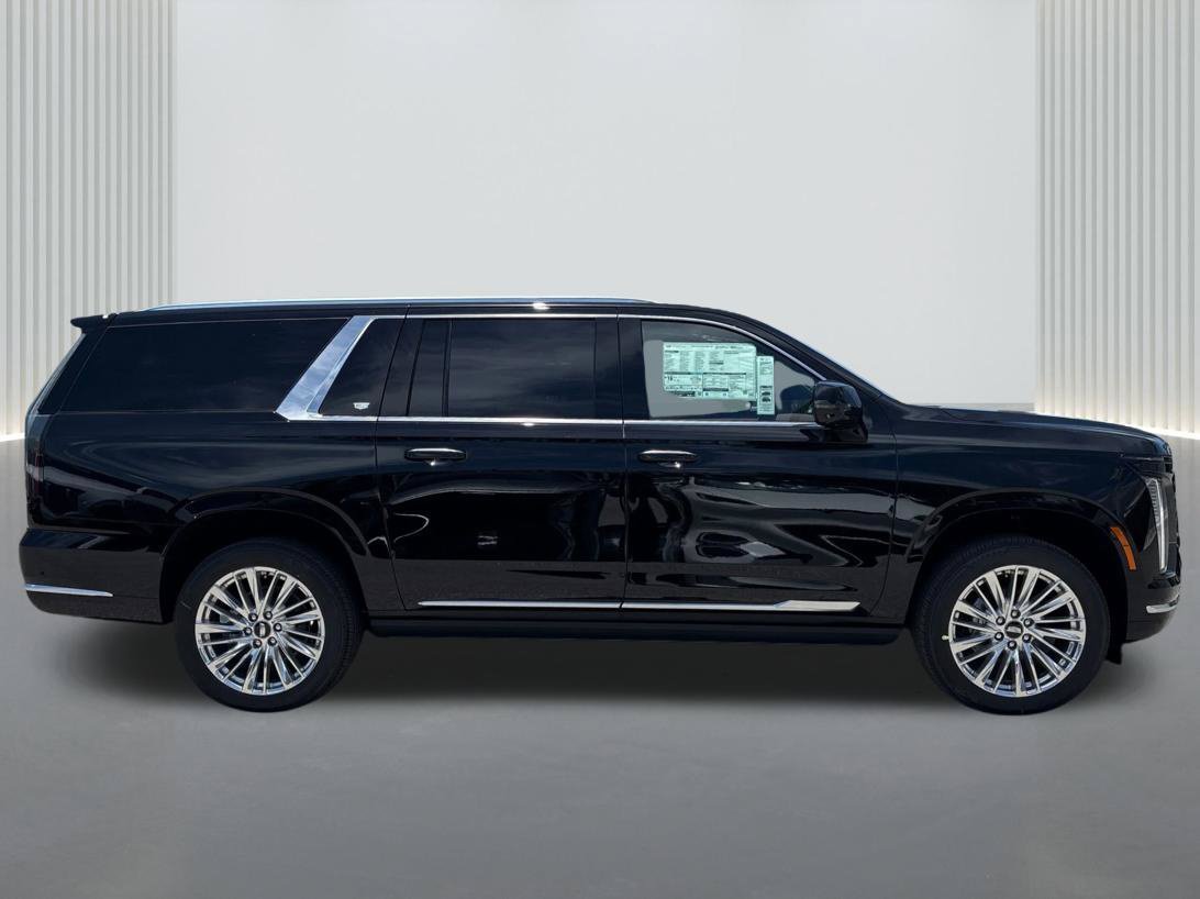 New 2026 Cadillac Escalade ESV Luxury AWD/4WD image 4