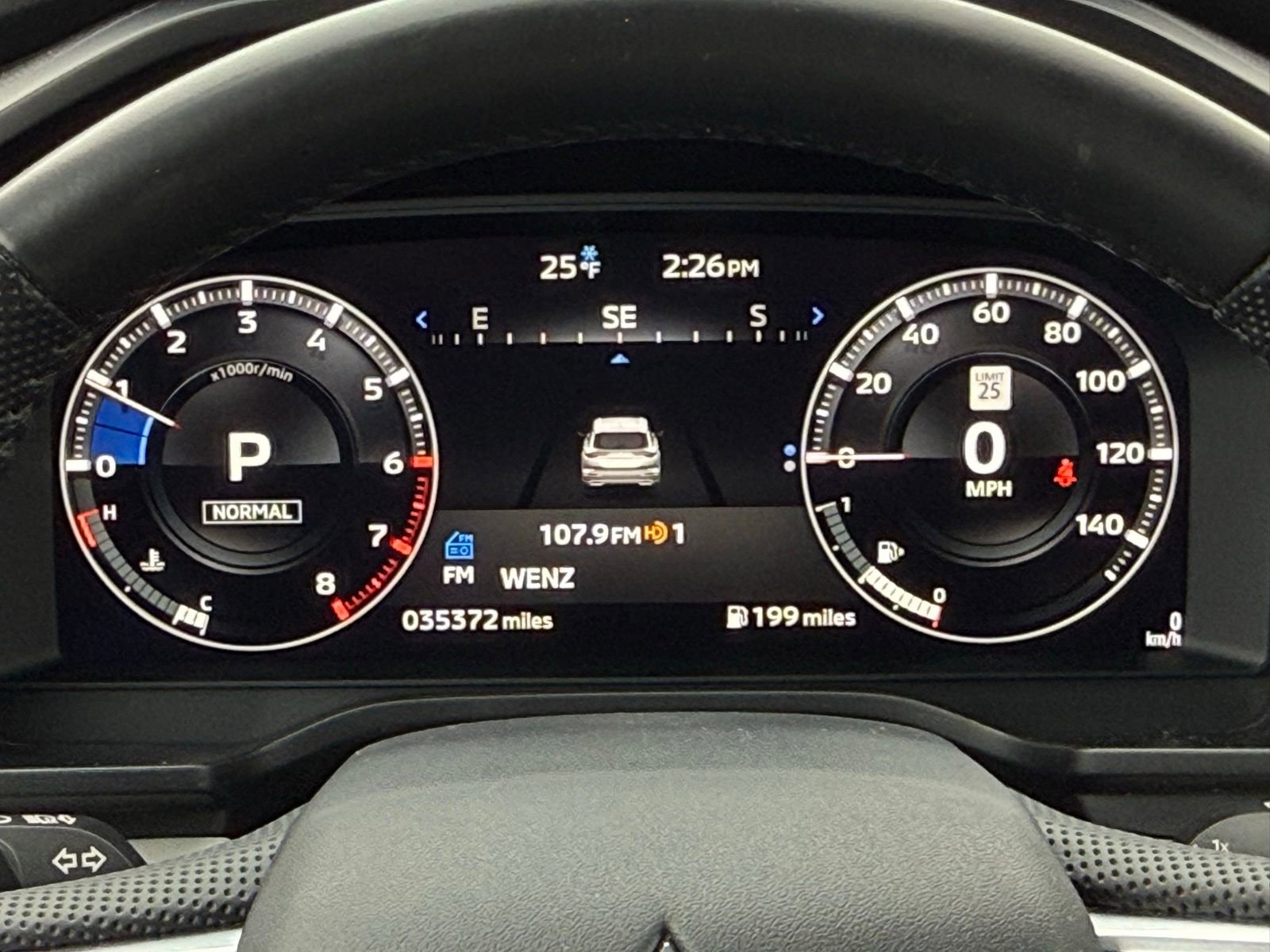 Used 2023 Mitsubishi Outlander SEL image 33