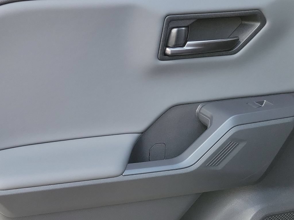 New 2026 Toyota RAV4 XSE AWD/4WD image 17