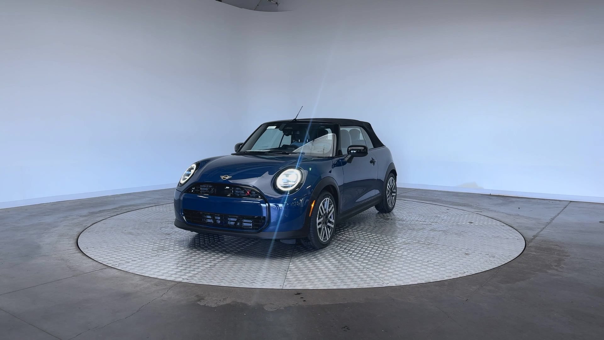 Used 2026 MINI Cooper S FWD image 4