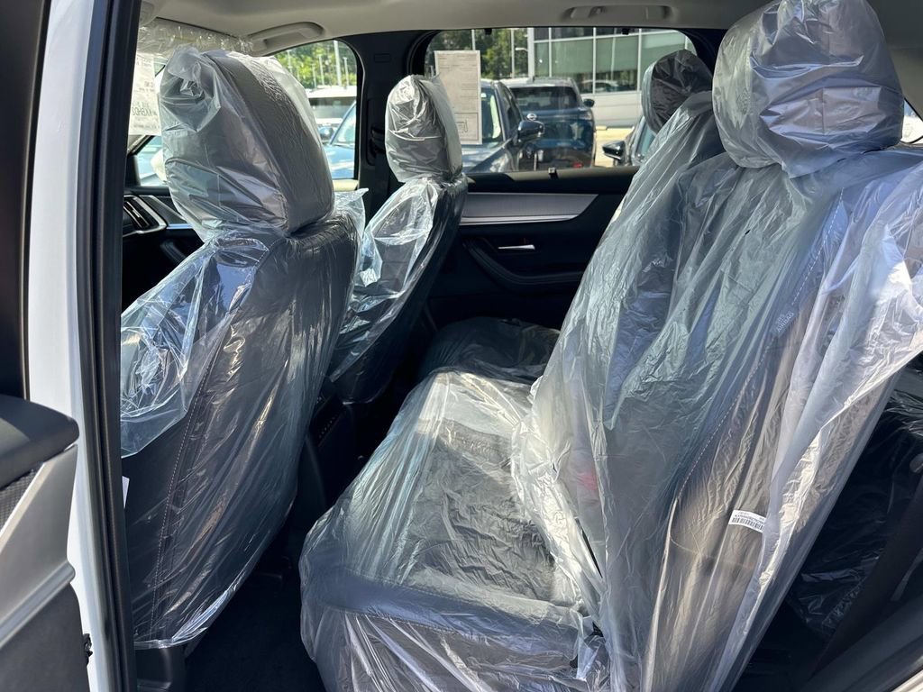 New 2025 MAZDA CX-90 3.3 Turbo w/ Preferred Package image 18