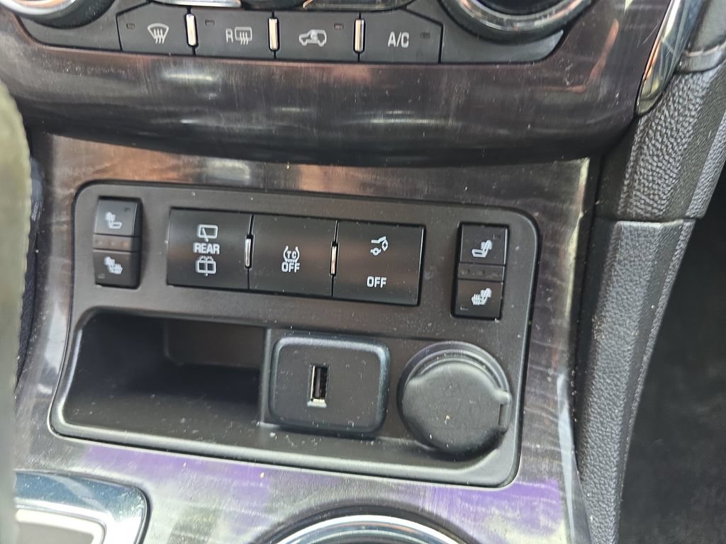 Used 2016 Buick Enclave Leather AWD/4WD image 27