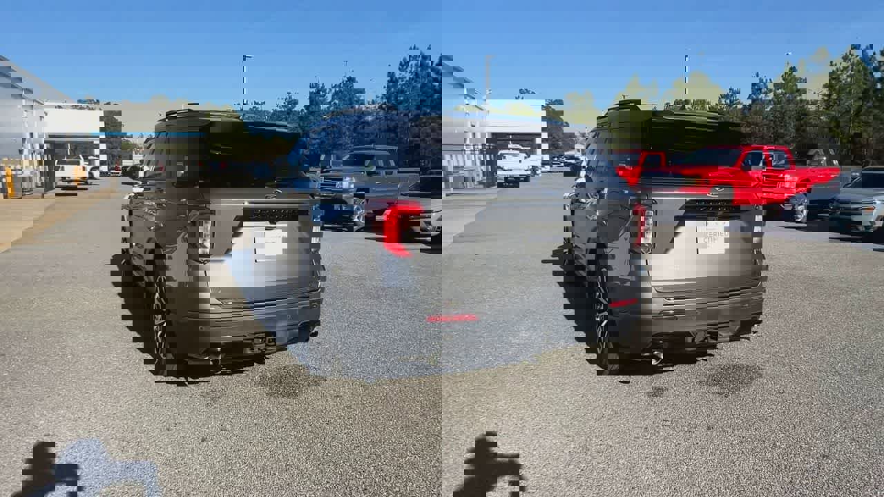 Used 2023 Ford Explorer ST-Line w/ Class IV Trailer Tow Package image 7