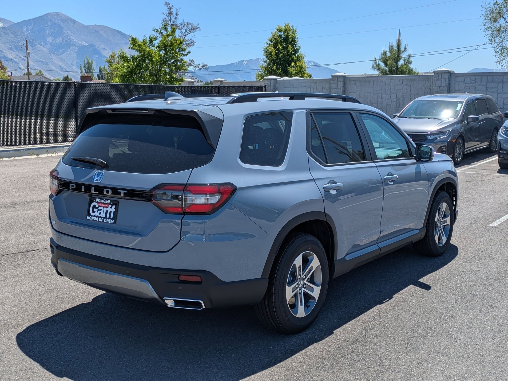 New 2026 Honda Pilot EX-L image 3
