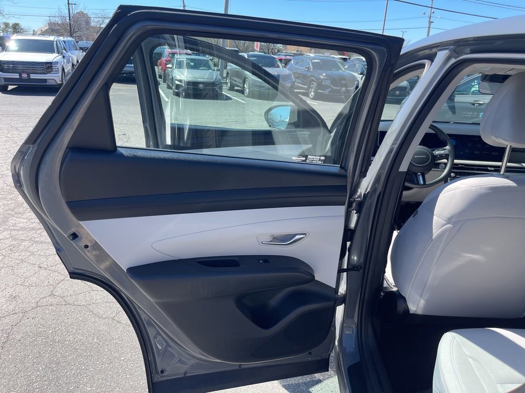 Certified 2025 Hyundai Tucson SE AWD/4WD image 25