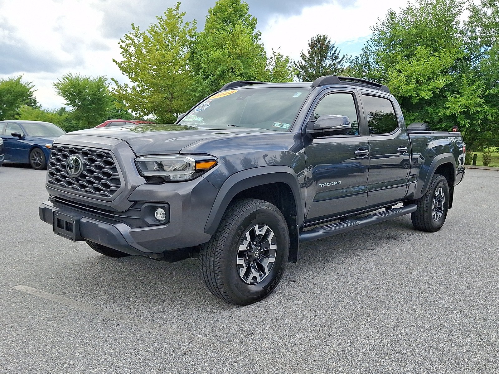 Used 2023 Toyota Tacoma TRD Off-Road w/ TRD Premium Off Road Package AWD/4WD image 3
