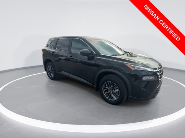 Certified 2025 Nissan Rogue S AWD/4WD image 2