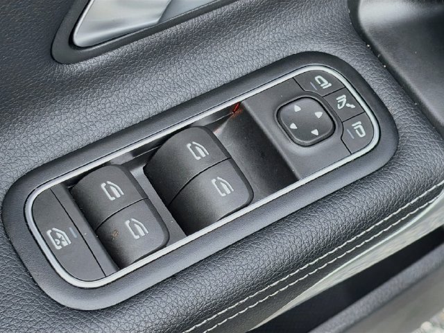 Certified 2023 Mercedes-Benz CLA 250 4MATIC image 17