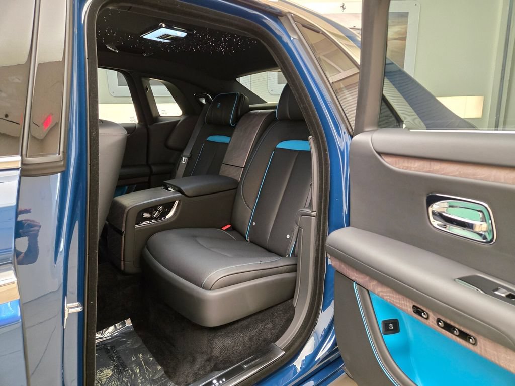 Certified 2025 Rolls-Royce Ghost AWD/4WD image 15