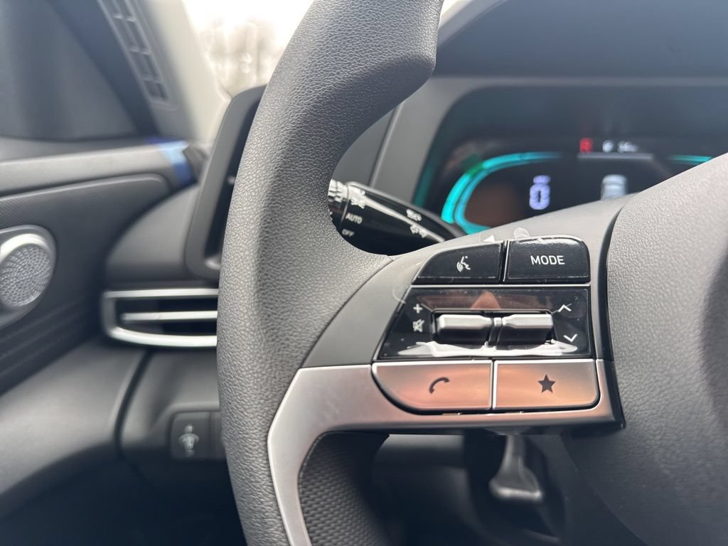 New 2026 Hyundai Elantra Hybrid FWD image 15