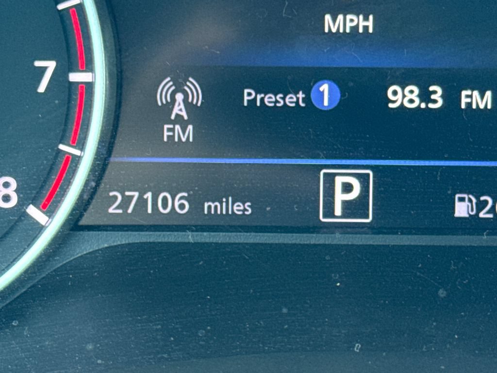 Used 2023 Nissan Sentra SR w/ SR Premium Package FWD image 17