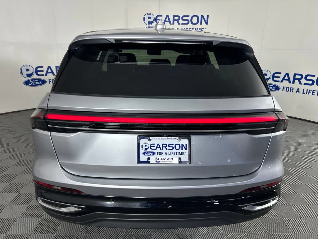Used 2024 Lincoln Nautilus Premier w/ Equipment Group 102A AWD/4WD image 6