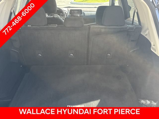 Used 2023 Nissan Rogue SV FWD image 10