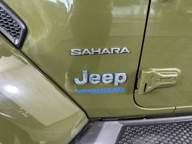 Used 2022 Jeep Wrangler Unlimited Sahara w/ Cold Weather Group image 10
