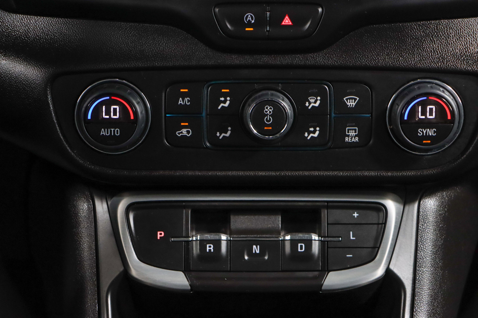 Used 2024 GMC Terrain SLT FWD image 20