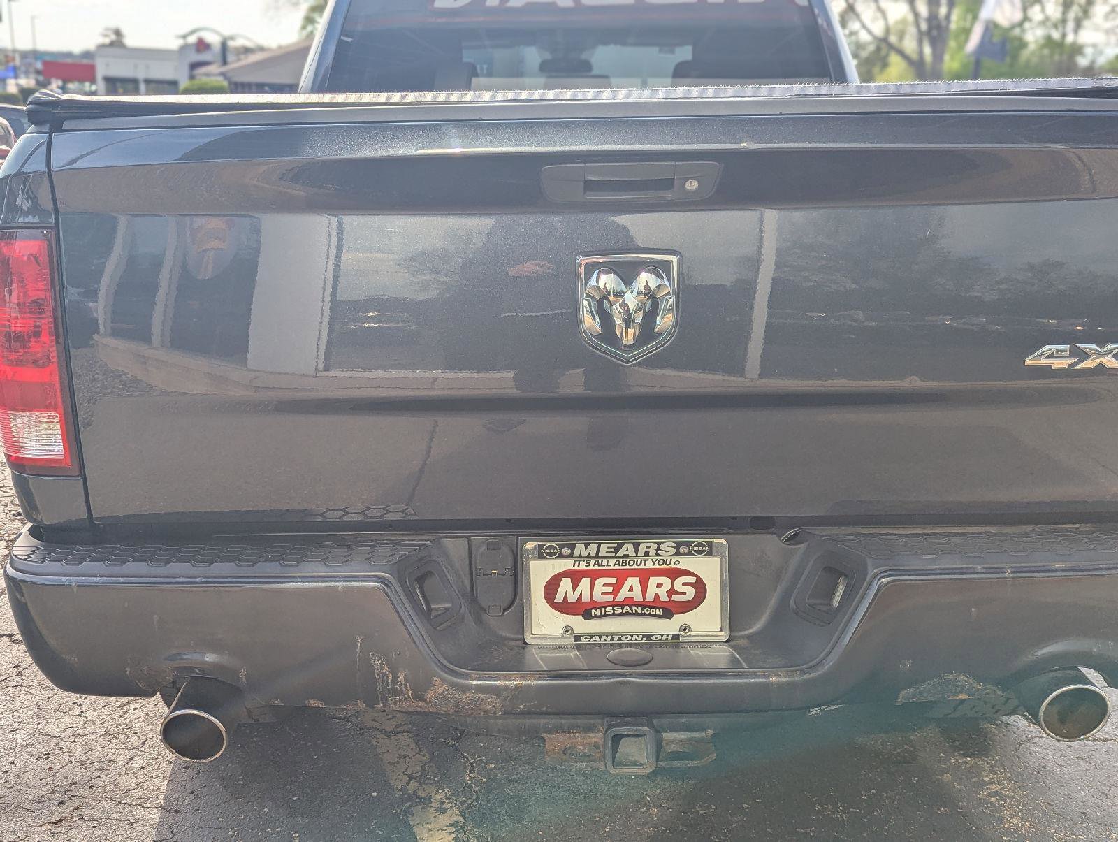 Used 2017 RAM 1500 Express w/ Express Value Package AWD/4WD image 7