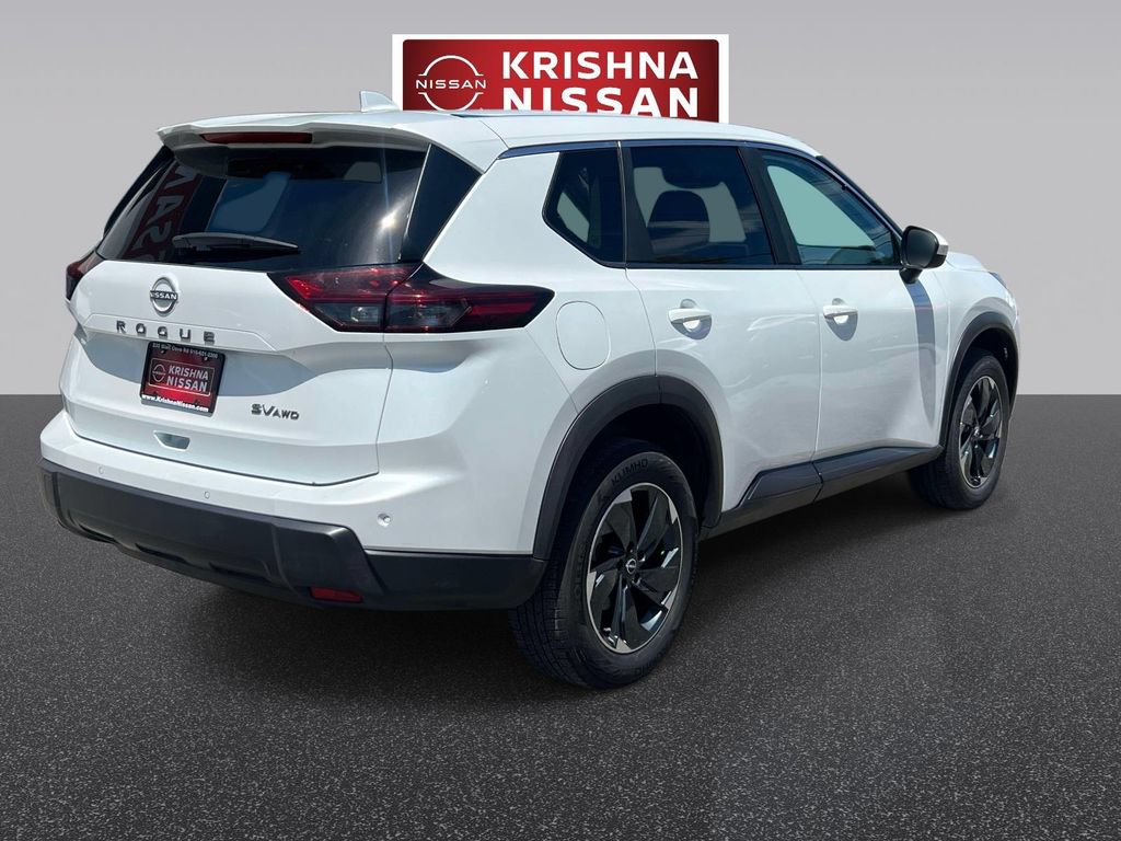 Used 2024 Nissan Rogue SV AWD/4WD image 6