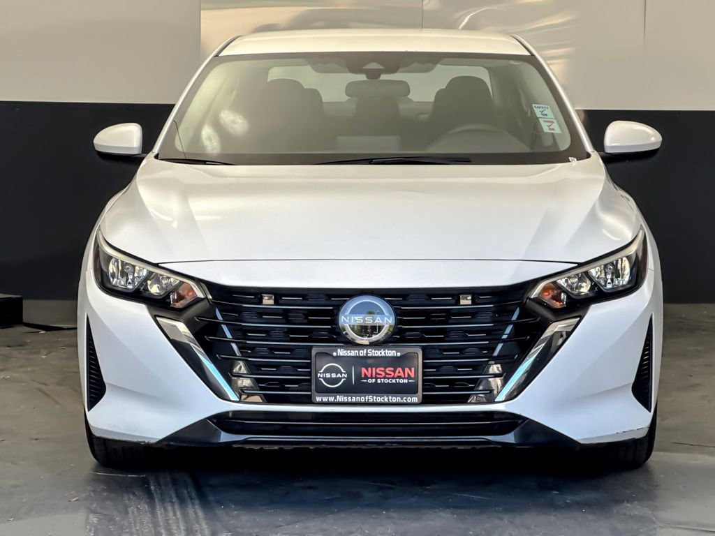 Used 2024 Nissan Sentra SV FWD image 8