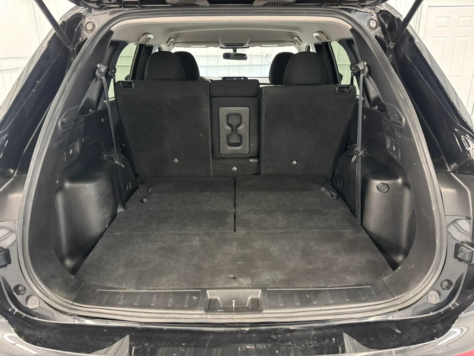 Used 2024 Mitsubishi Outlander ES AWD/4WD image 34