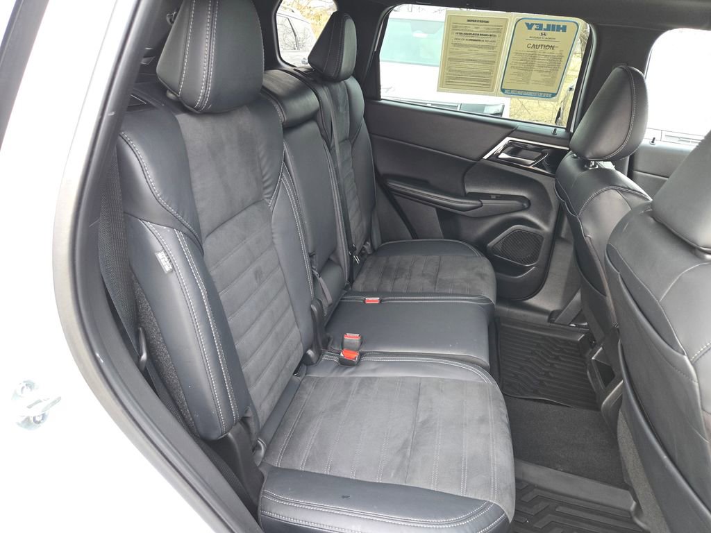 Used 2022 Mitsubishi Outlander SEL Black Edition image 25