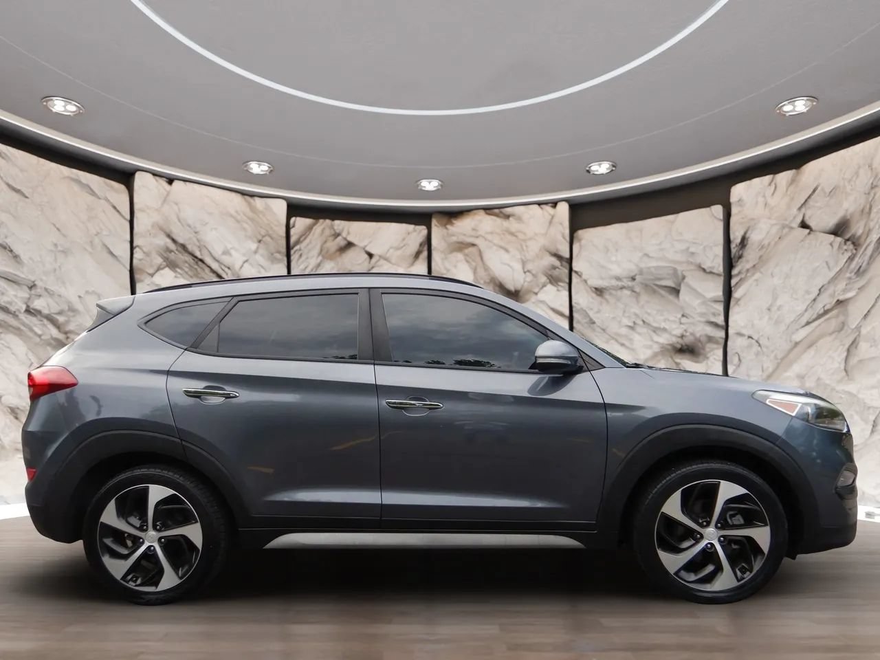 Used 2018 Hyundai Tucson Limited w/ Ultimate Package 02 AWD/4WD image 5