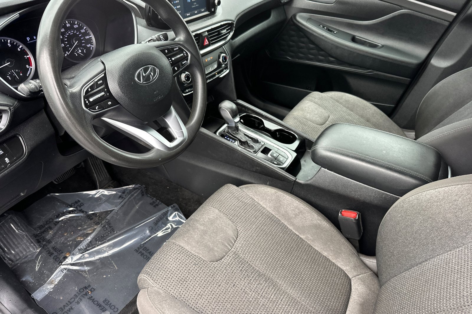 Used 2019 Hyundai Santa Fe SE image 9