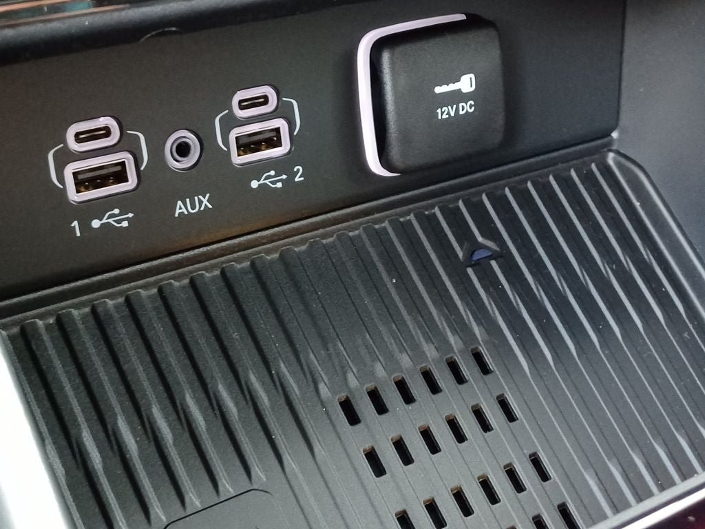 New 2026 Jeep Grand Cherokee Altitude AWD/4WD image 23