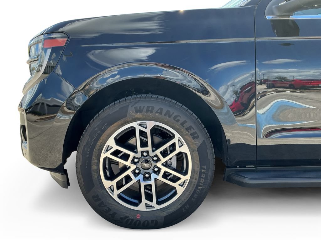 New 2026 Ford Expedition Max Active RWD image 12