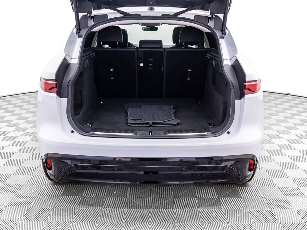 Used 2022 Jaguar F-PACE S AWD/4WD image 39