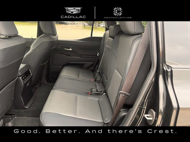 Used 2025 Lexus GX 550 w/ Accessory Package (2T) AWD/4WD image 29