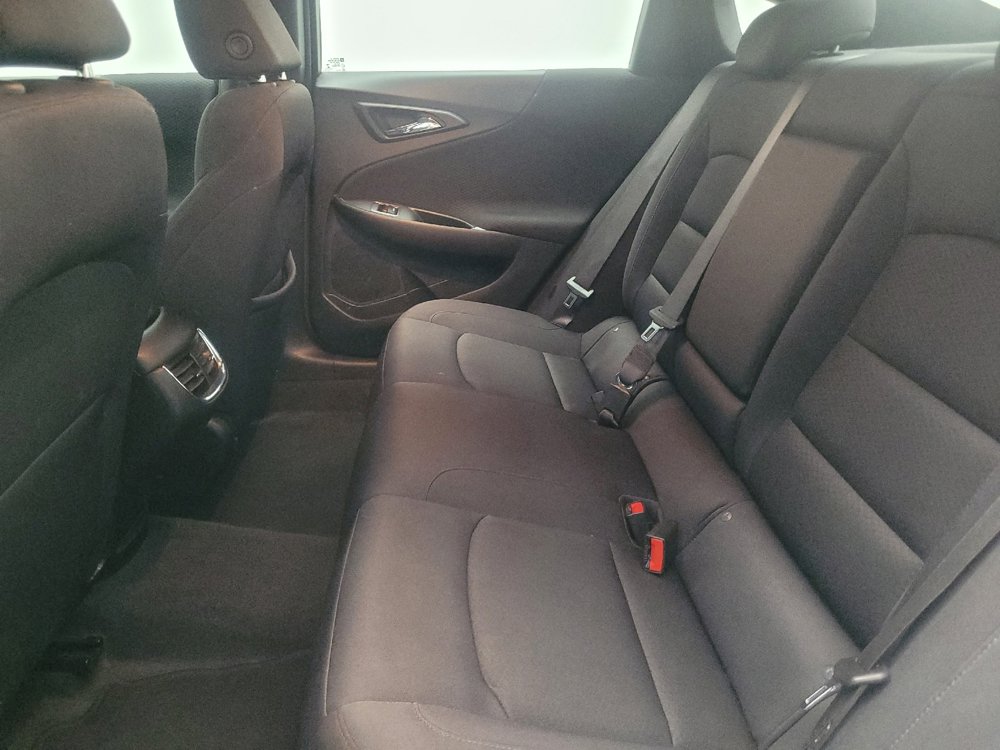 Used 2025 Chevrolet Malibu LT FWD image 18
