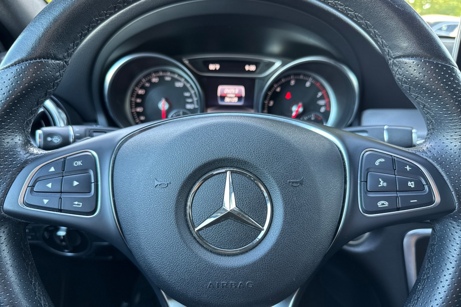 Certified 2020 Mercedes-Benz GLA 250 4MATIC w/ Premium Package image 24