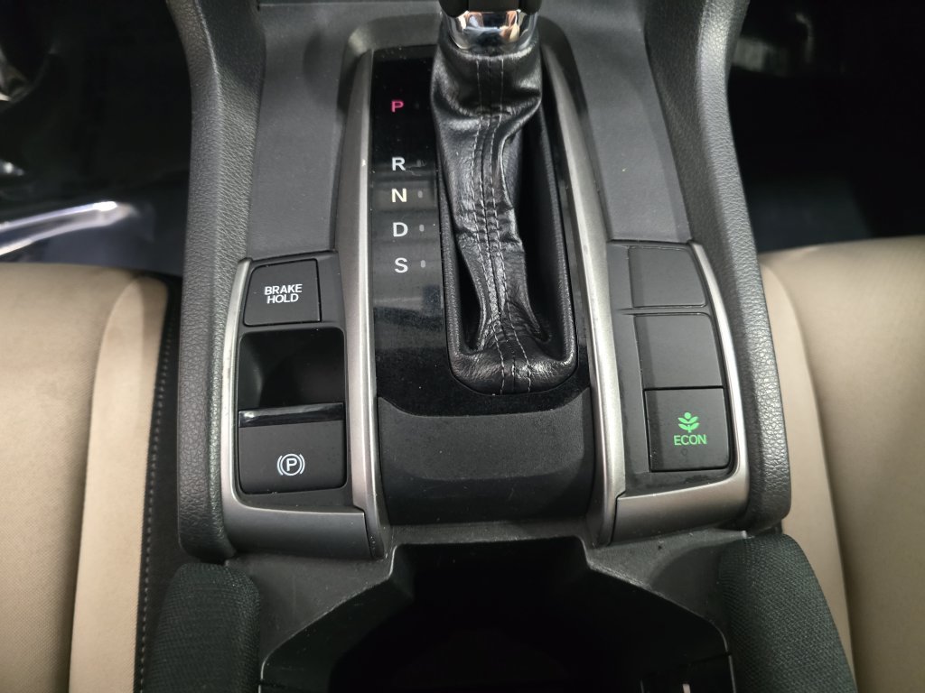 Used 2018 Honda Civic Sport image 25